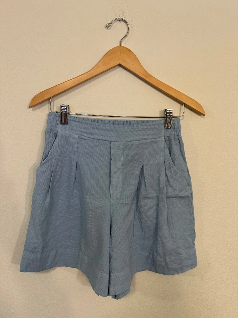 Stateside Blue Pleated Pull-On Shorts Made in USA Women's Size S